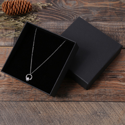 Коробка плотная большая 11 * 11 * 4см
